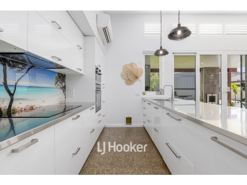 18 Sampson Road, Bunbury WA 6230