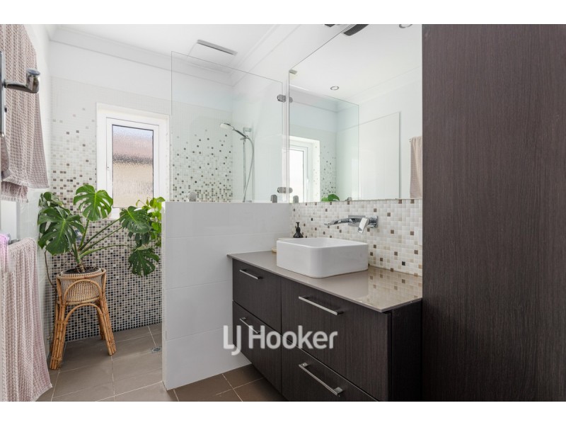 18 Sampson Road, Bunbury WA 6230