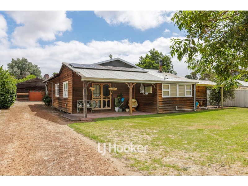 3 Rose Street, Burekup WA 6227