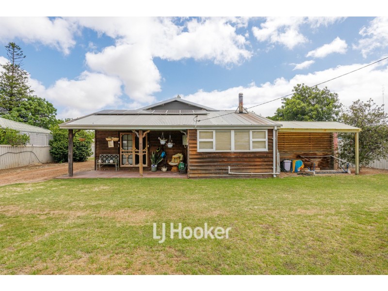 3 Rose Street, Burekup WA 6227