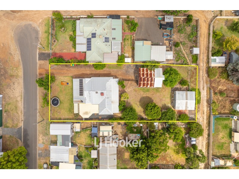 3 Rose Street, Burekup WA 6227