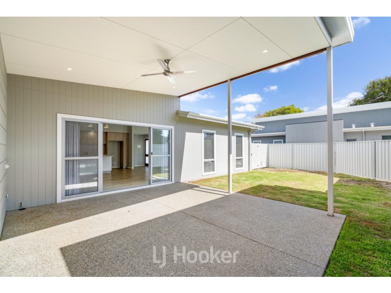 1/19 Ford Road, Geographe WA 6280