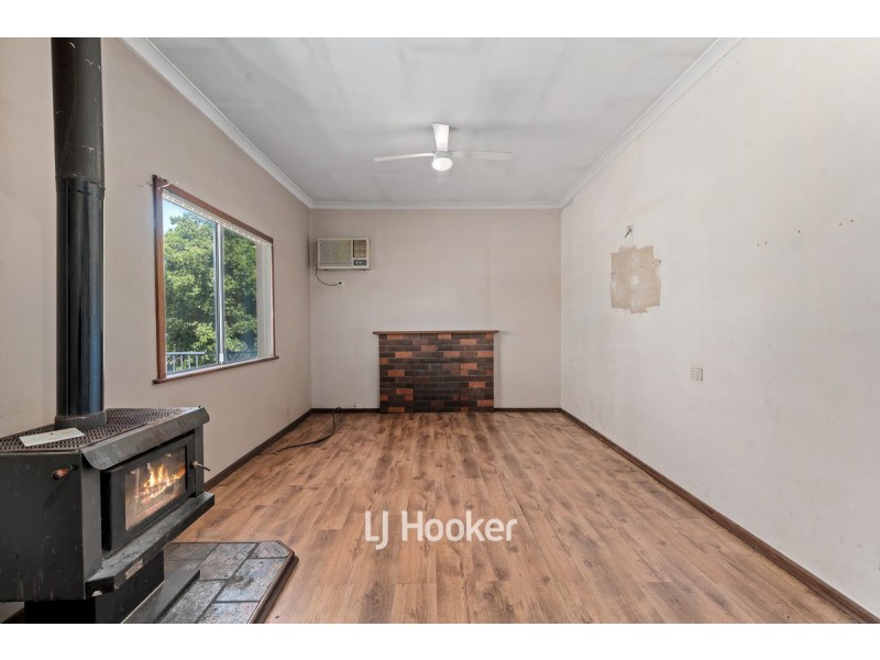 84 Ogden Street, Collie WA 6225