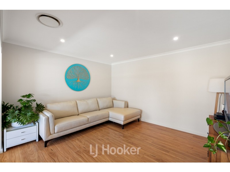 15 Garrigue Gardens, Yalyalup WA 6280