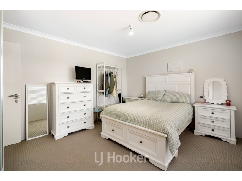 15 Garrigue Gardens, Yalyalup WA 6280