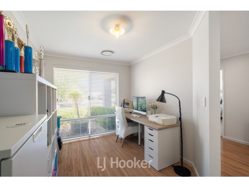 15 Garrigue Gardens, Yalyalup WA 6280