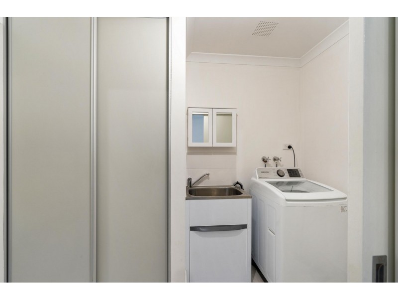 6 Antibes Way, Yalyalup WA 6280