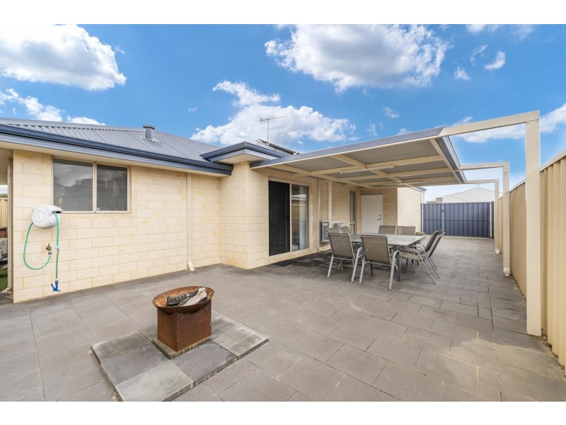 6 Antibes Way, Yalyalup WA 6280