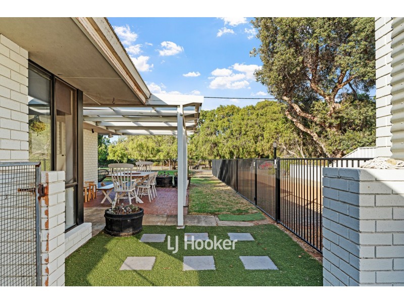 90 Geographe Bay Road, Dunsborough WA 6281