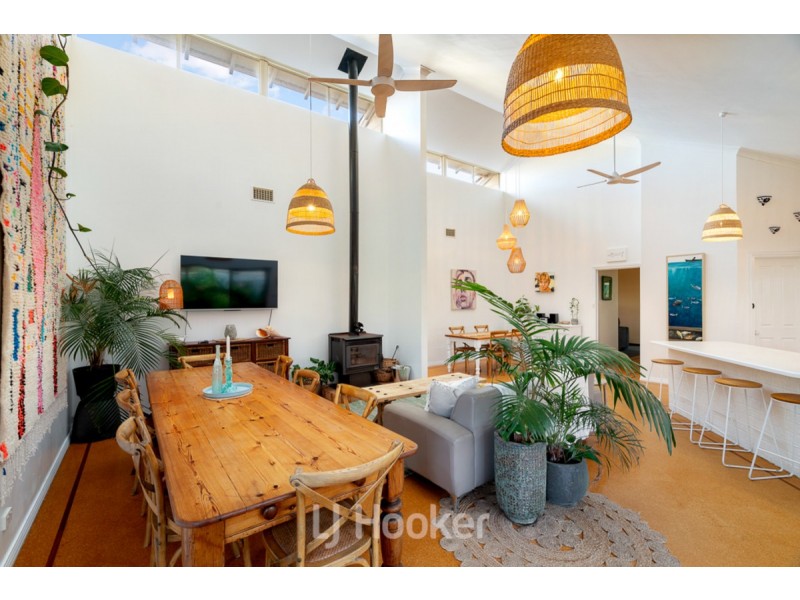 21 Thomas Street, West Busselton WA 6280