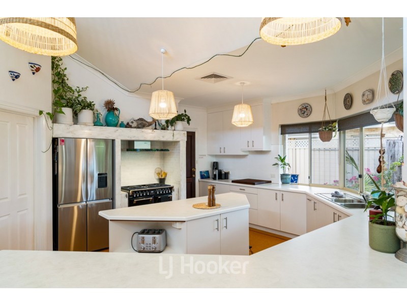 21 Thomas Street, West Busselton WA 6280