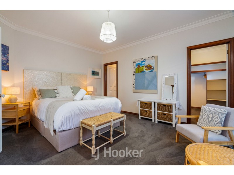 21 Thomas Street, West Busselton WA 6280