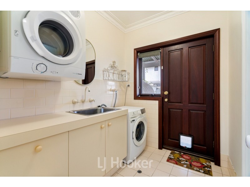 21 Thomas Street, West Busselton WA 6280