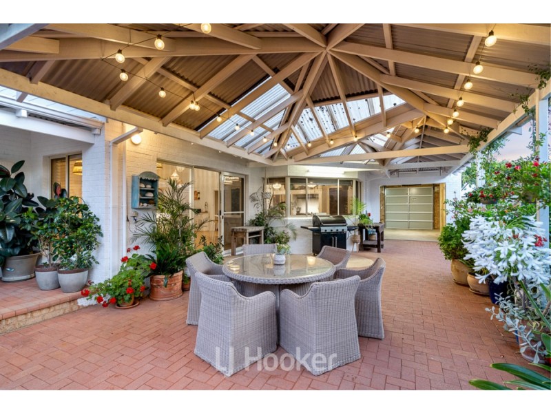 21 Thomas Street, West Busselton WA 6280