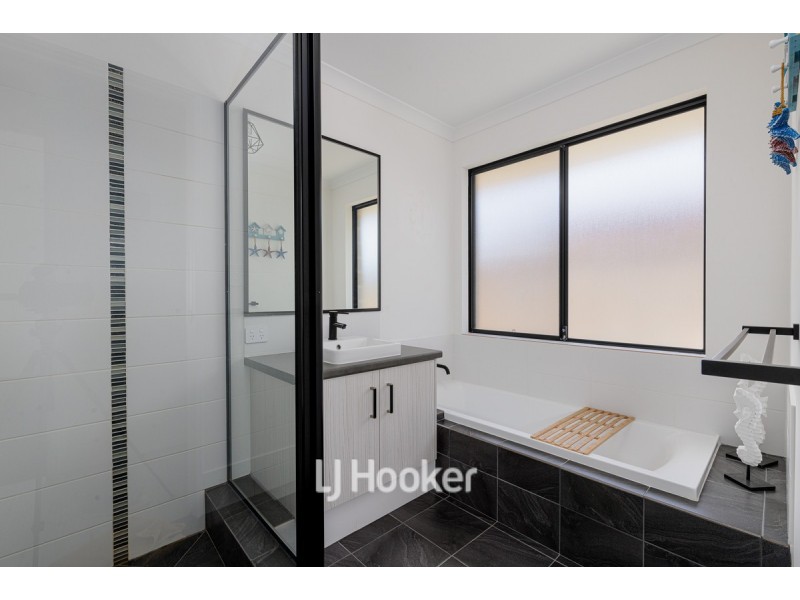 61 Beraking Loop, Dalyellup WA 6230