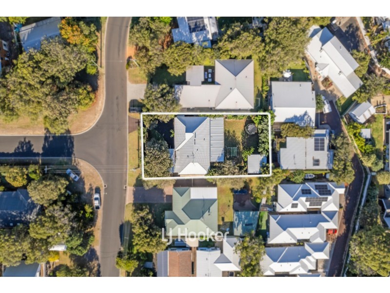 26 Marshall Street, Quindalup WA 6281