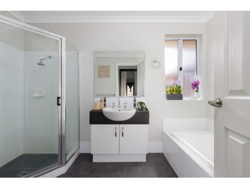 9 Westbury Way, Australind WA 6233