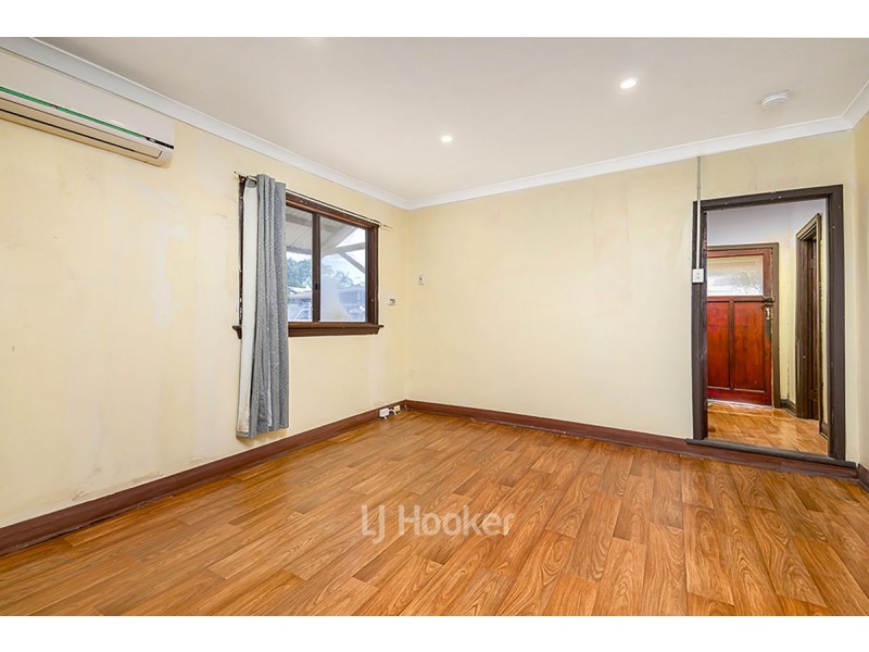 12 Saunders Street, Collie WA 6225