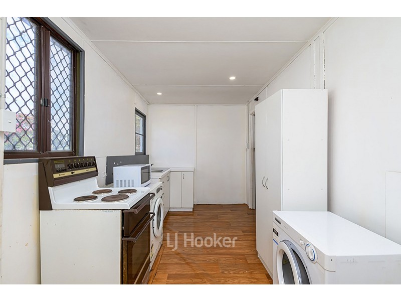 12 Saunders Street, Collie WA 6225