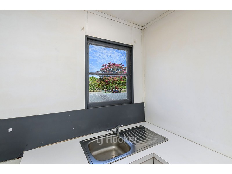 12 Saunders Street, Collie WA 6225