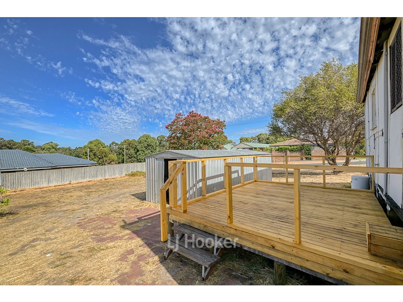 12 Saunders Street, Collie WA 6225