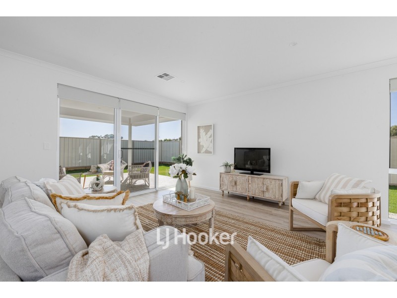 11 Indus Way, Australind WA 6233