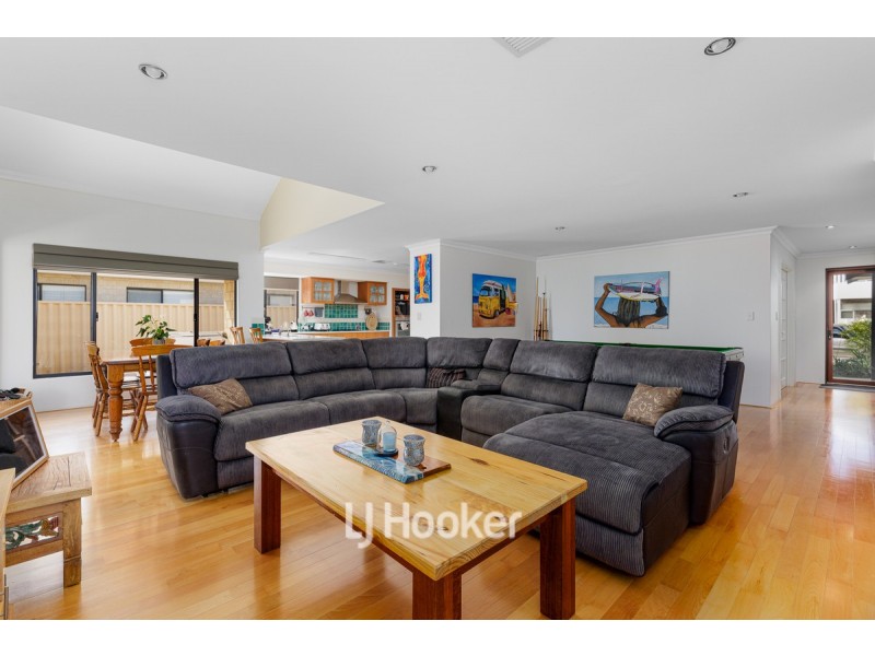 7 Tobar Road, Dalyellup WA 6230