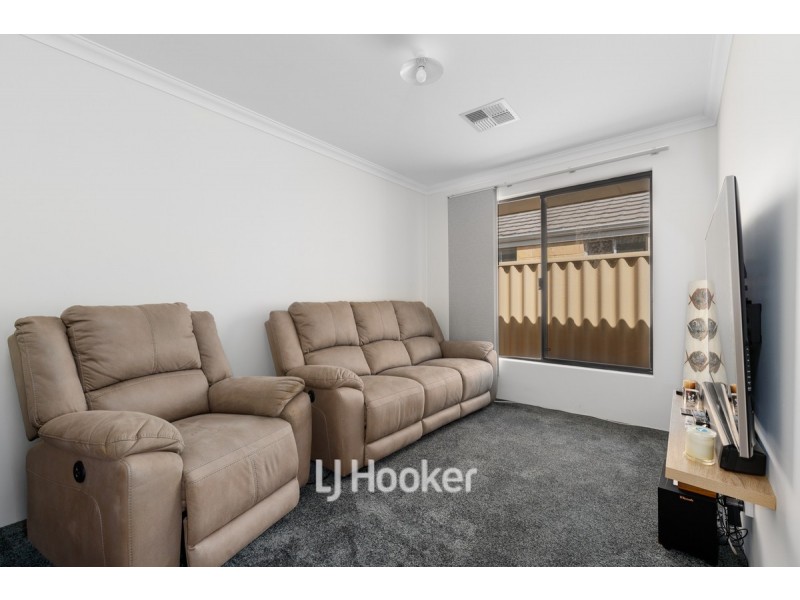 7 Tobar Road, Dalyellup WA 6230