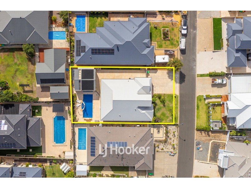 7 Tobar Road, Dalyellup WA 6230