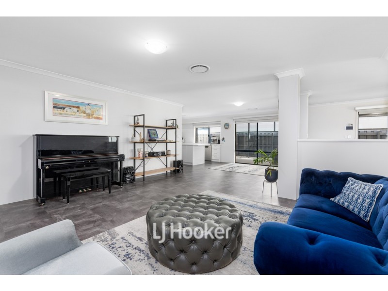 87 Burleigh Drive, Australind WA 6233