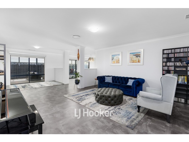 87 Burleigh Drive, Australind WA 6233