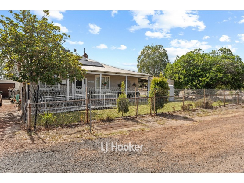 39 Preston Road, Collie WA 6225