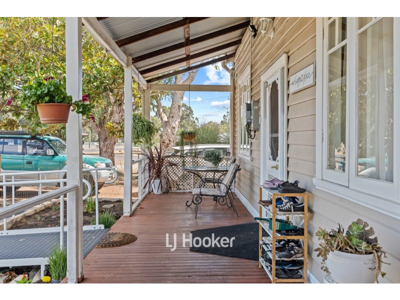 39 Preston Road, Collie WA 6225