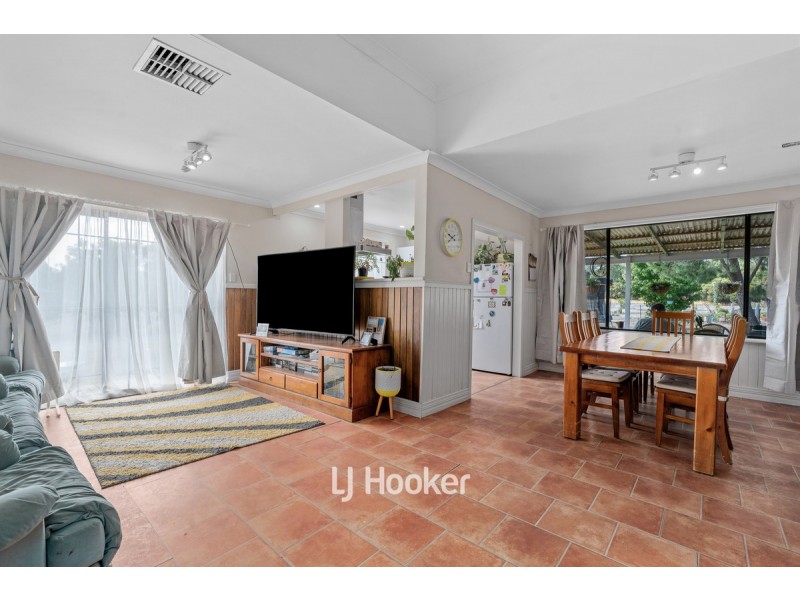 39 Preston Road, Collie WA 6225