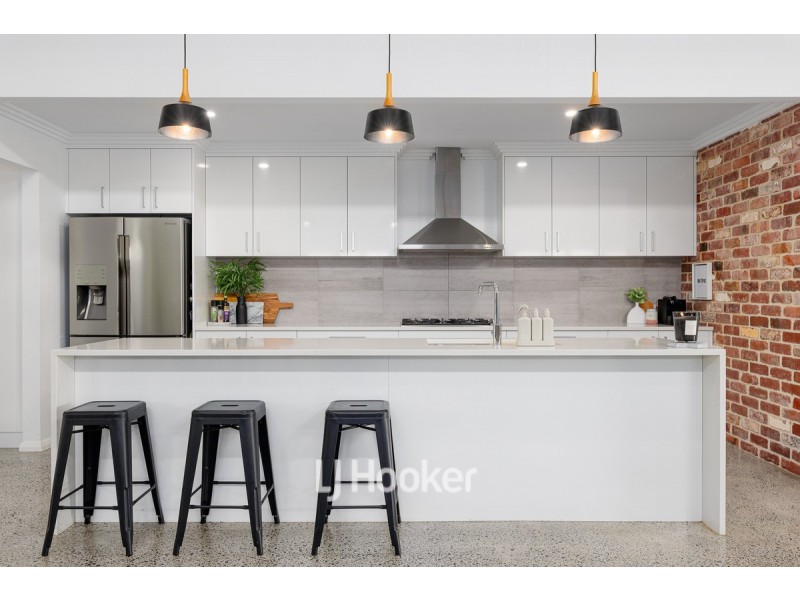 10 Rivergum Way, Glen Iris WA 6230