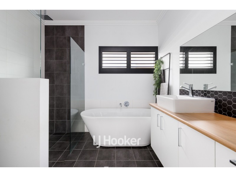 10 Rivergum Way, Glen Iris WA 6230