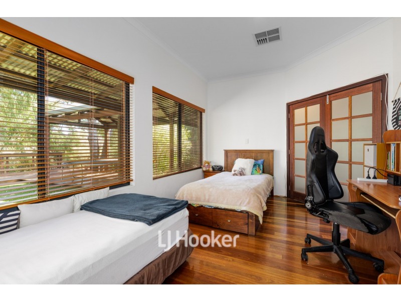 13 Hornibrook Road, Dalyellup WA 6230