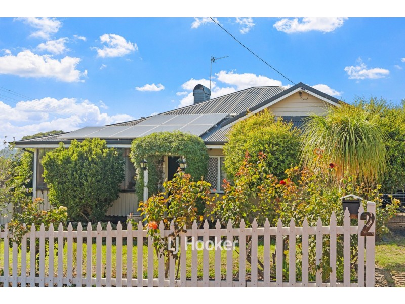 2 Moore Street, Collie WA 6225