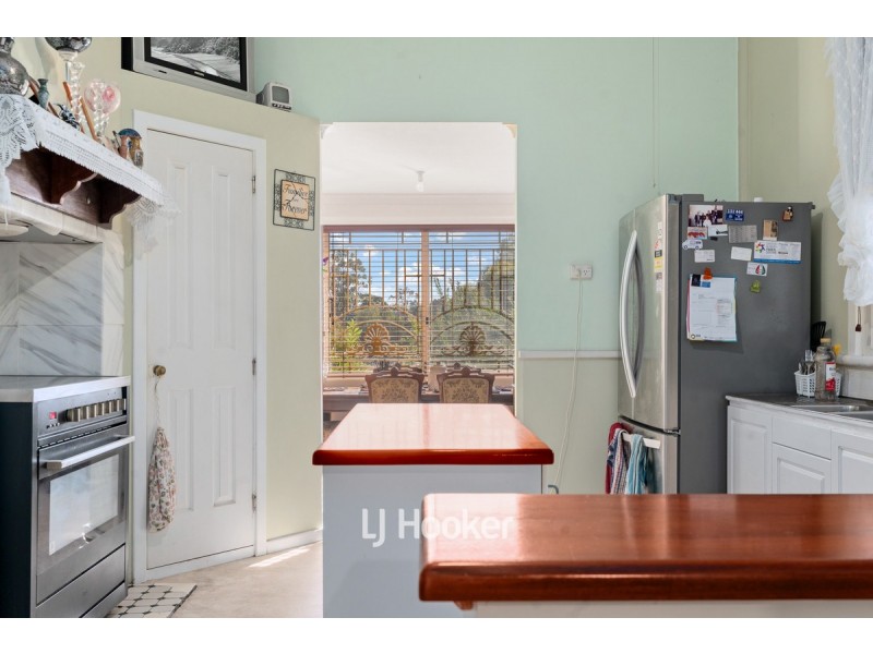 2 Moore Street, Collie WA 6225