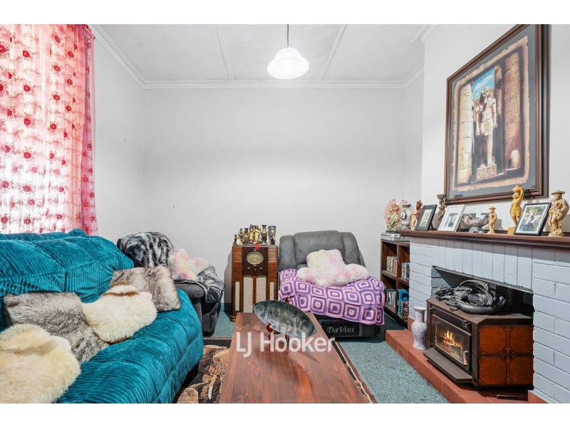 2 Moore Street, Collie WA 6225