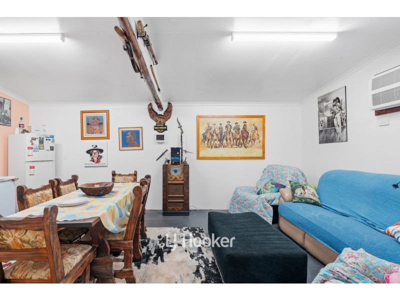 2 Moore Street, Collie WA 6225