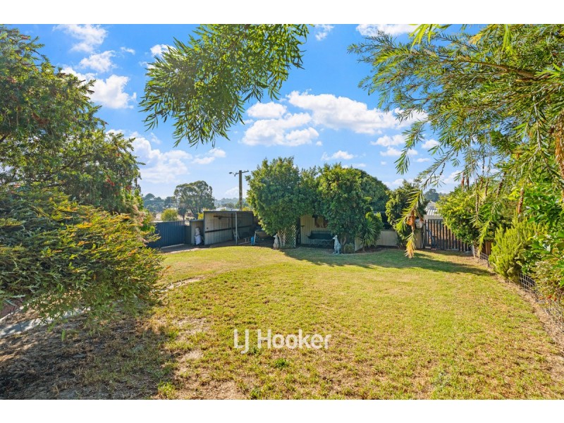 2 Moore Street, Collie WA 6225