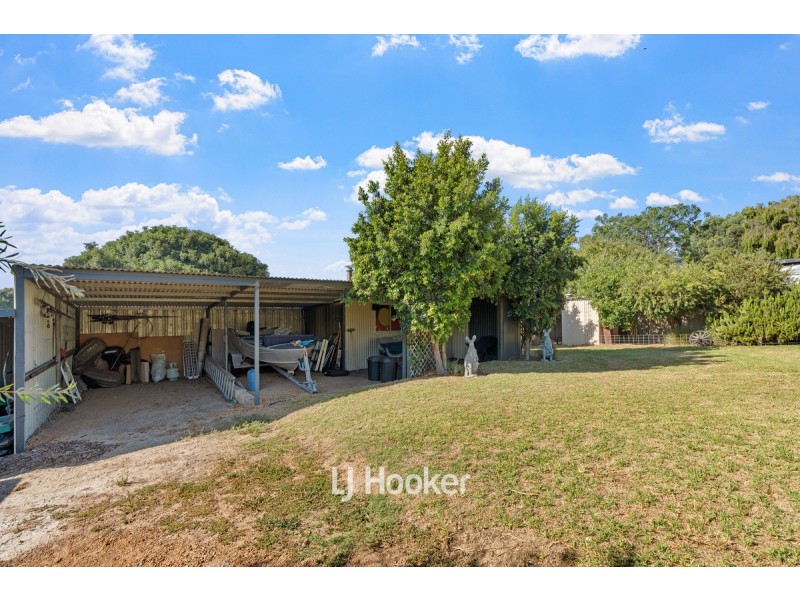 2 Moore Street, Collie WA 6225