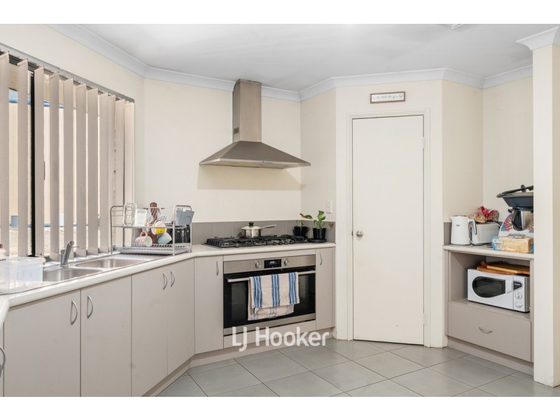 8B Simpson Street, Collie WA 6225