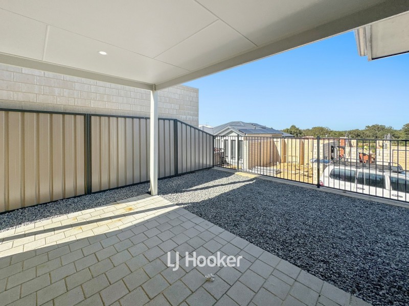 70 Carnelian Avenue, Australind WA 6233