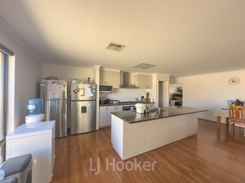 8 Barwon Way, Australind WA 6233