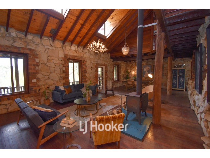 11 West Blackwood Terrace, Bridgetown WA 6255