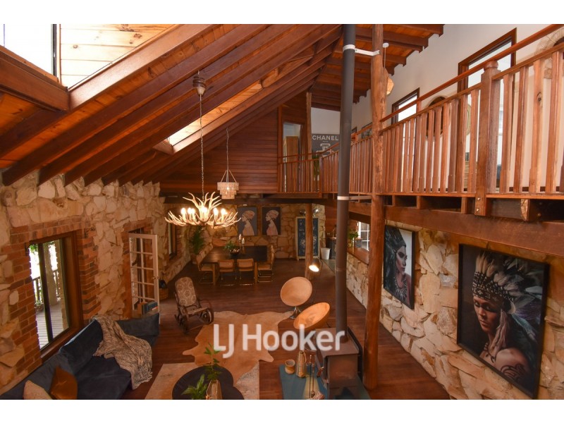 11 West Blackwood Terrace, Bridgetown WA 6255