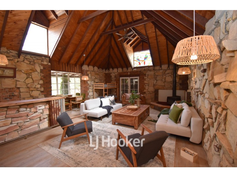 11 West Blackwood Terrace, Bridgetown WA 6255