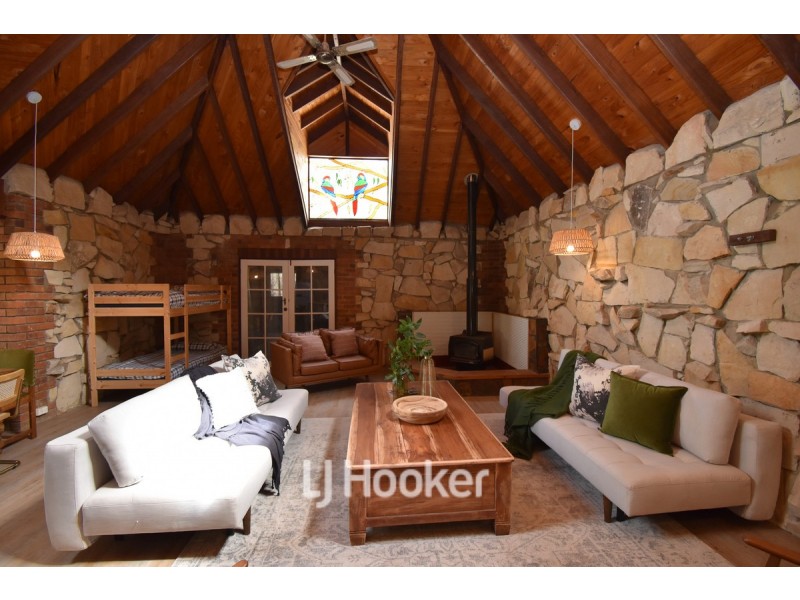 11 West Blackwood Terrace, Bridgetown WA 6255